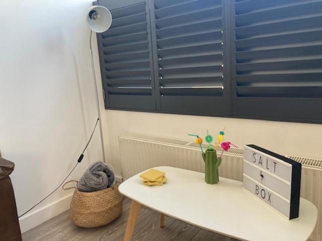 The Salt Box- Lovely Refurbished Annexe, Free Parking, Walk To Porth Beach. Saint Columb Minor Esterno foto
